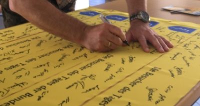 Der Tag der Bundeswehr beim Kdo SanEinsUstg in Weißenfels Aktion Gelbe Bänder, Verlosung und eine erfolgreiche Teilnahme des FUAV.